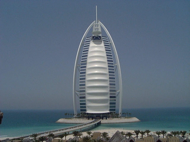 ESENCIAS DE DUBAI - 2021
